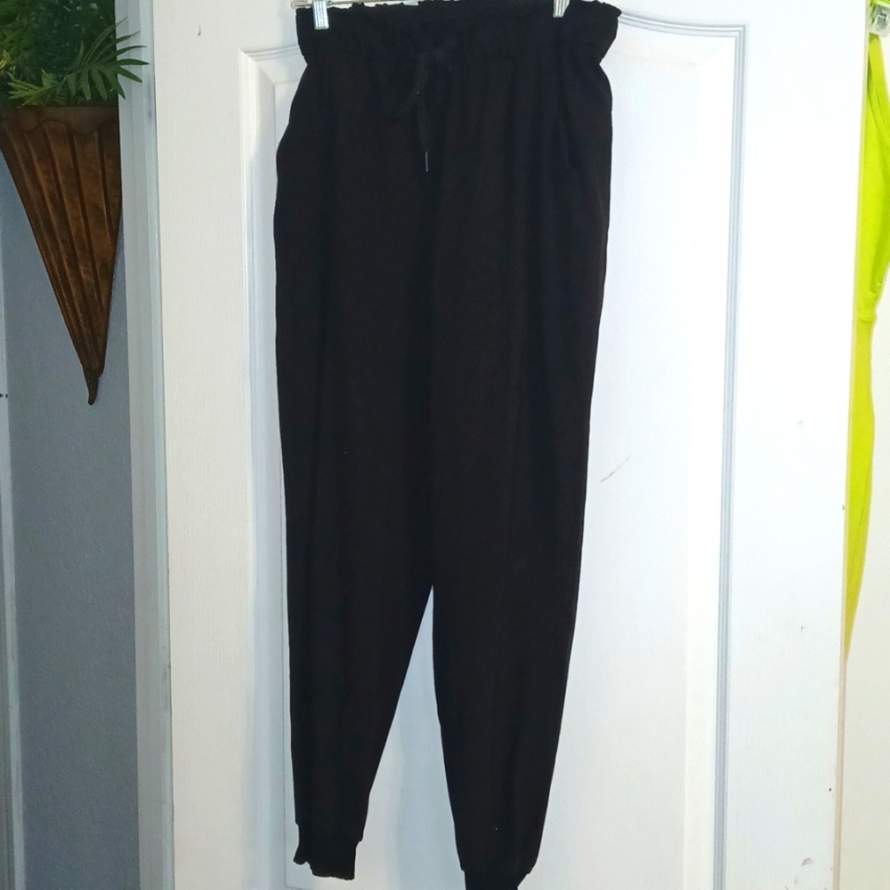Lululemon joggers size 8